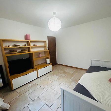 Chambre Privee Avec Coin Wc Lave Main Privatif Lägenhet Grez-sur-Loing Exteriör bild